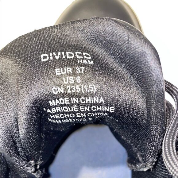 Divided Black Combat Boots with Chunky Platform Soles - Picture 6 of 6